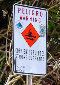 Warning sign at Playa Bajamar