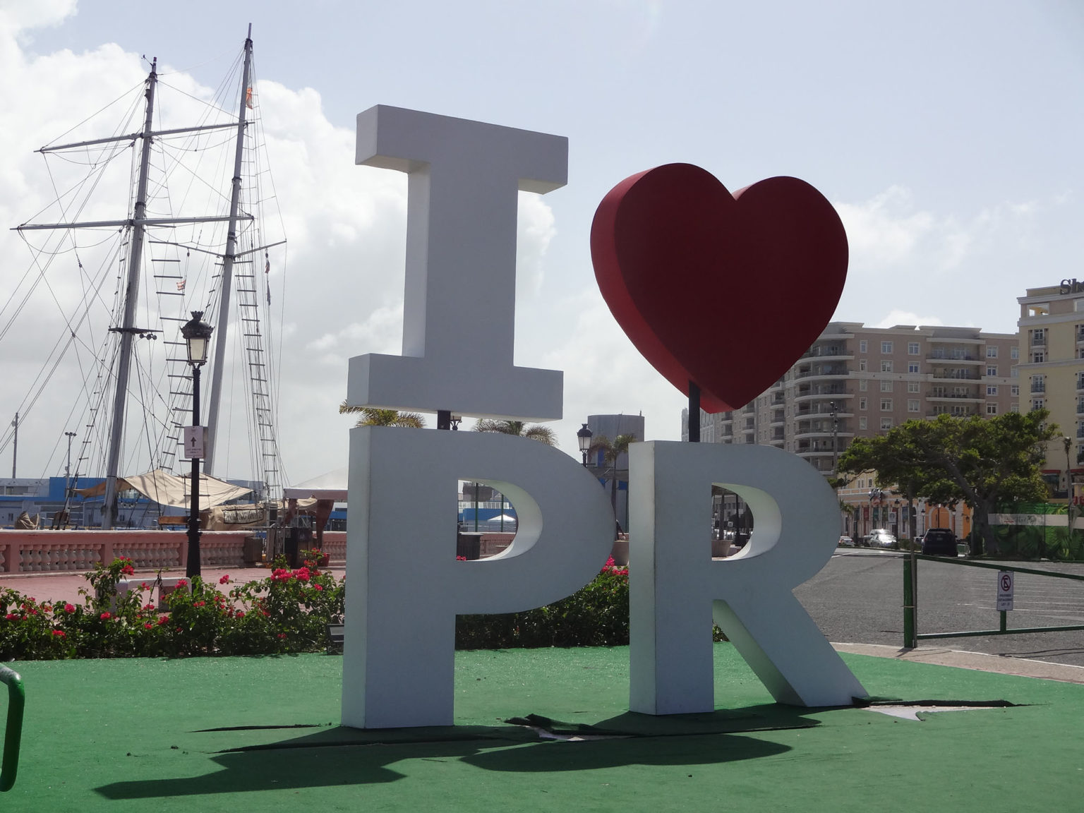 Bahia Urbana I Heart PR - Tour Old San Juan 
